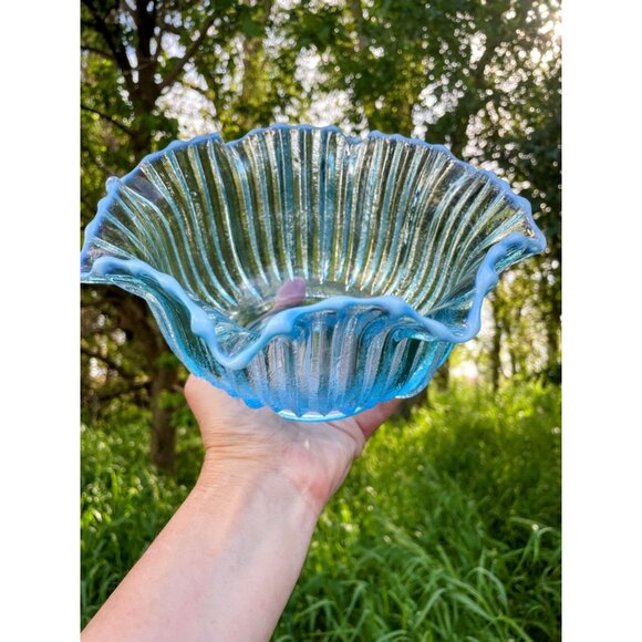 Vintage MCM Opalescent Blue Ribbed Ruffled Art Glass Bowl - Picture 7 of 16